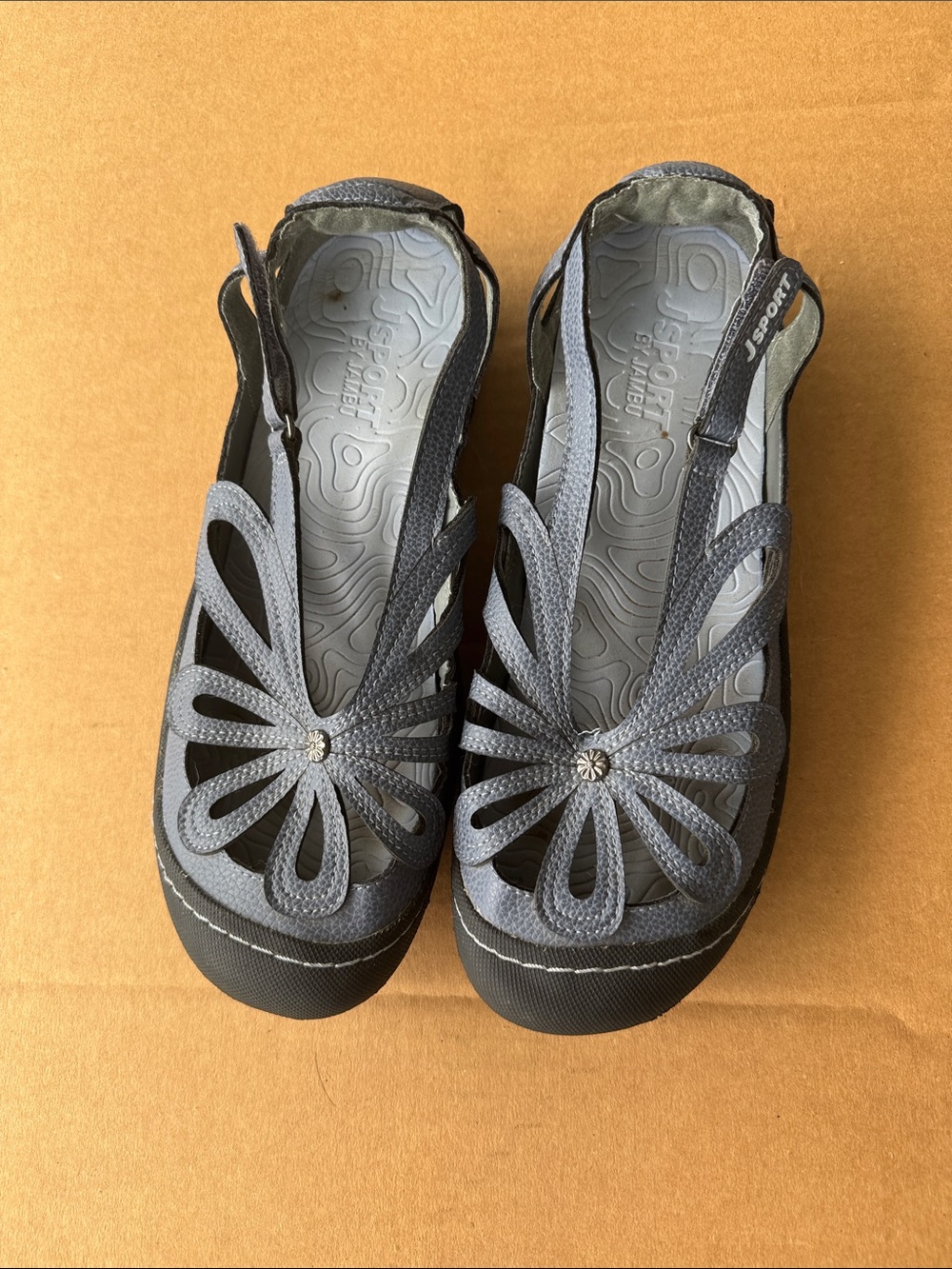 JSport by Jambu Blue Gray Sandals with Petal Design Adjustable Velcro Strap Sz 9